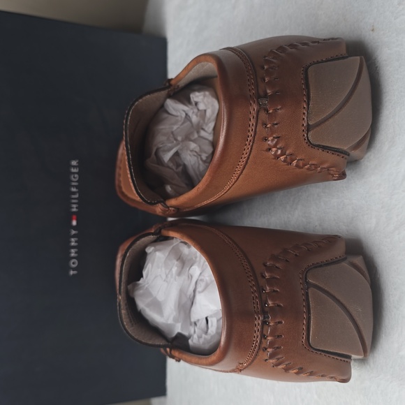 NIB Tommy Hilfiger Amile Color:Cognac Sz 10.5 - Picture 4 of 8